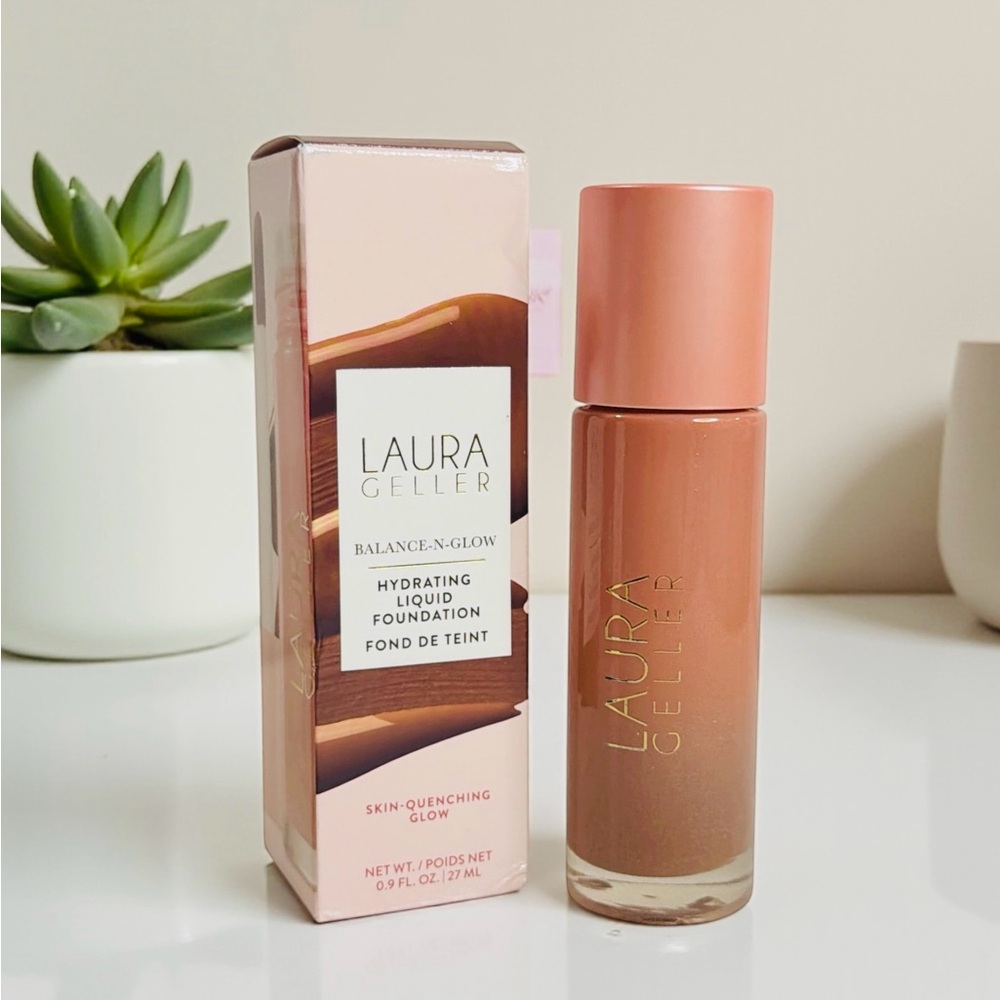 Laura Geller Balance-N-Glow Hydrating Liquid Foundation .9 fl oz Deep